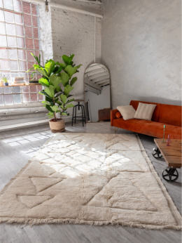 Morrocan wool carpet Beni Mrirt Triangles 2.0 / 3.0 m