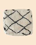 Wool puff with diamond motif