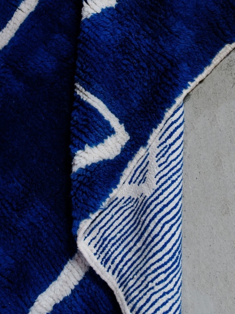 Kobaltowy dywan wełniany 1.94/3.30 m