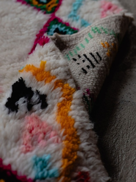 Small Berber Azilal rug 1.04/1.26 m