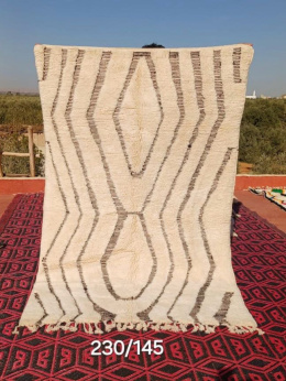 Moroccan wool carpet 1.45/2.30 m