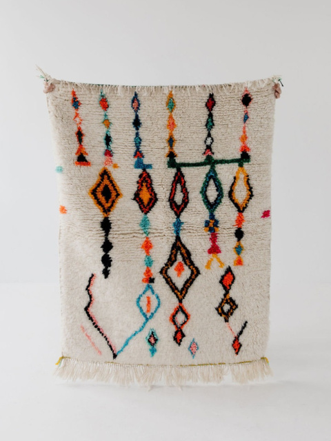 Morrocan Azilal Totem rug 1.10/1.45 m Morrocan Azilal Totem rug 1.10/1.45 m