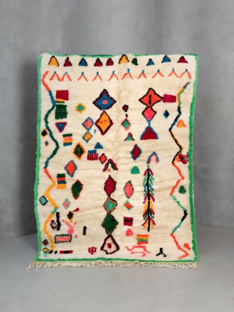 Moroccan wool carpet X 1.43/2.07 m